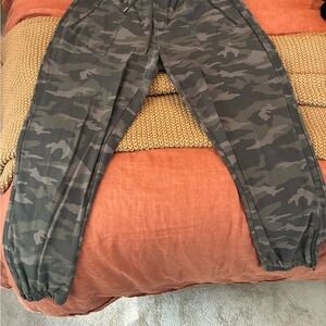 Athleta Gray Camouflage Pants